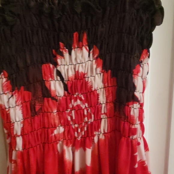 Dress - Picture 3 of 3